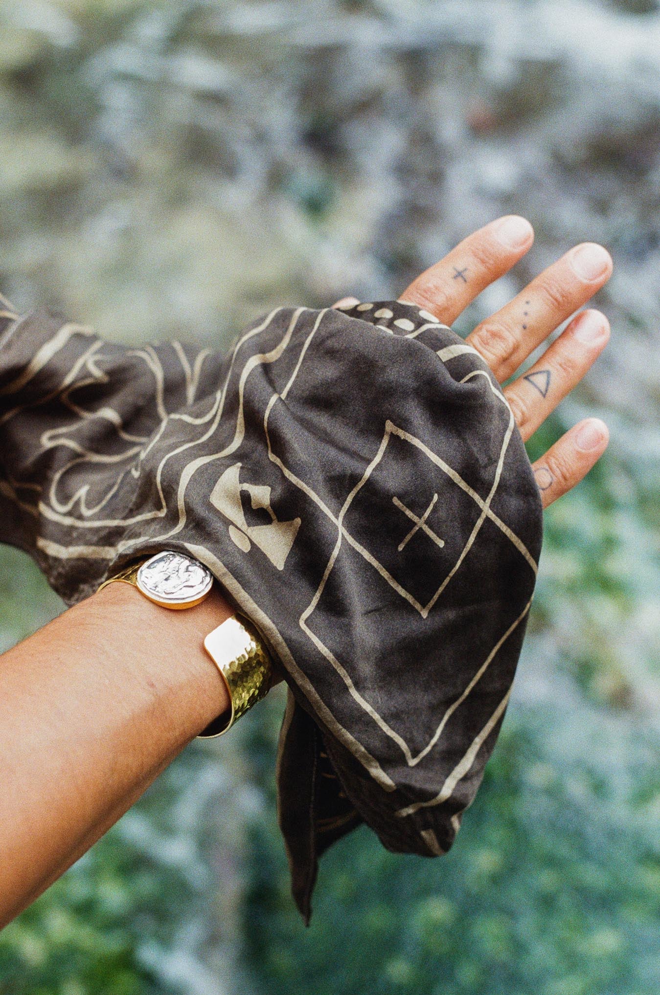Coeur-Fleur Protection Silk Bandana (Stock)