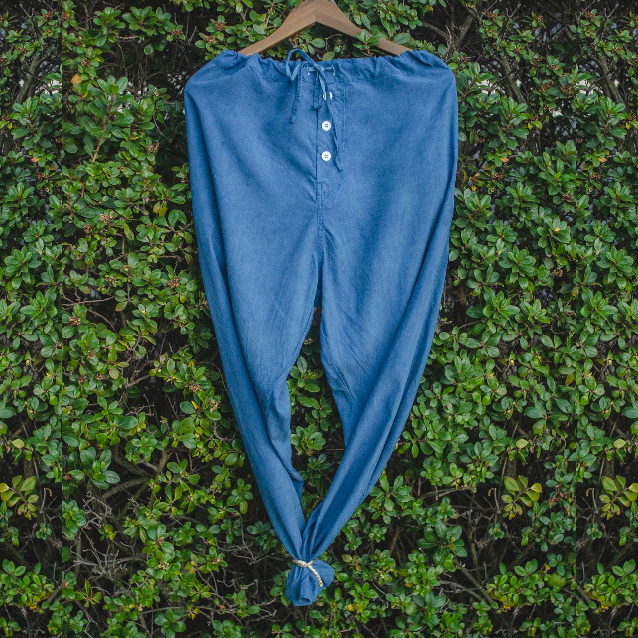 Indigo Ocean Silk Fuji Parachute Pants – Bodies As Clothing
