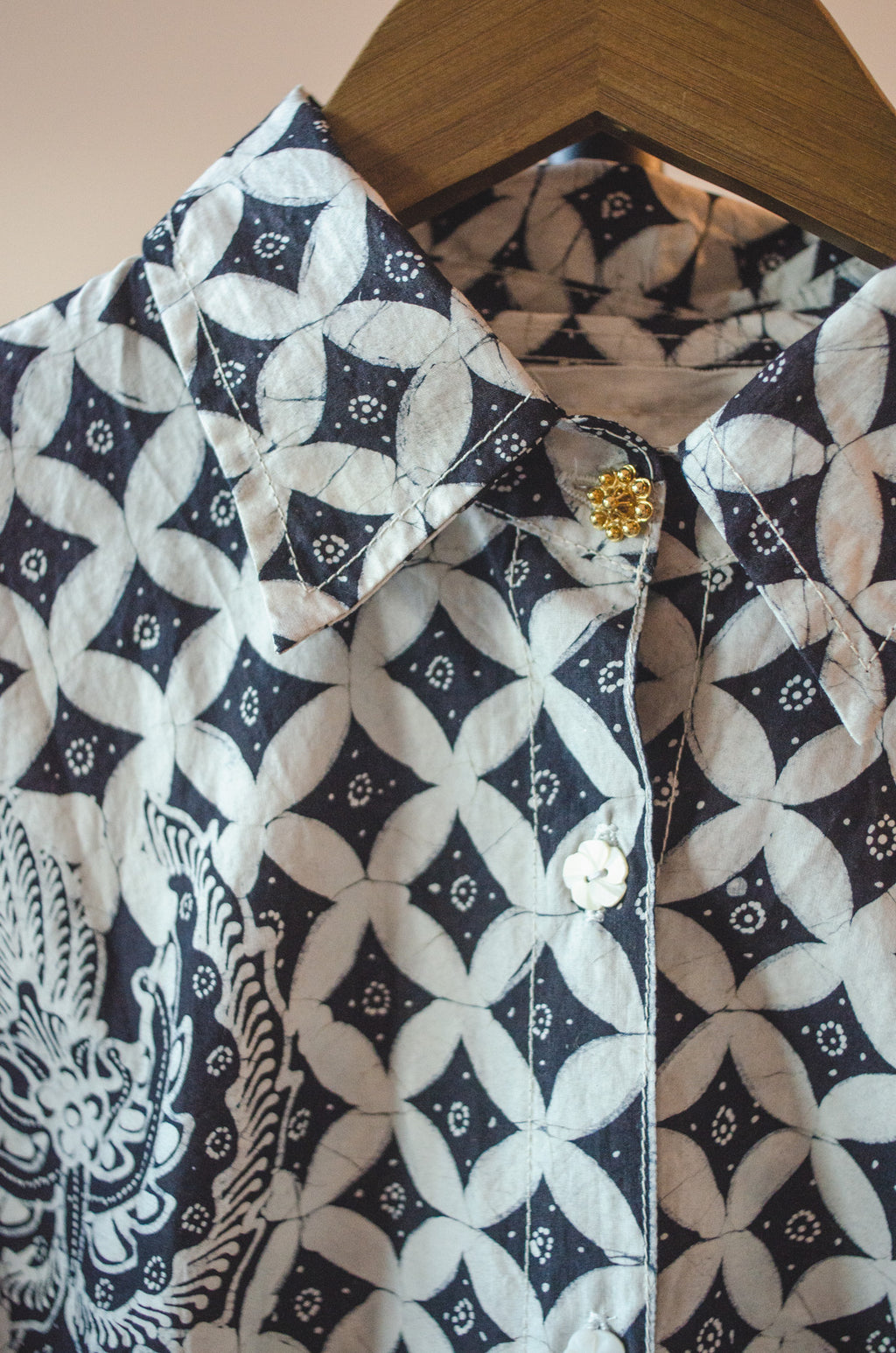 Indigo Kawung Batik Long Sleeve Slim Grandfather Shirt