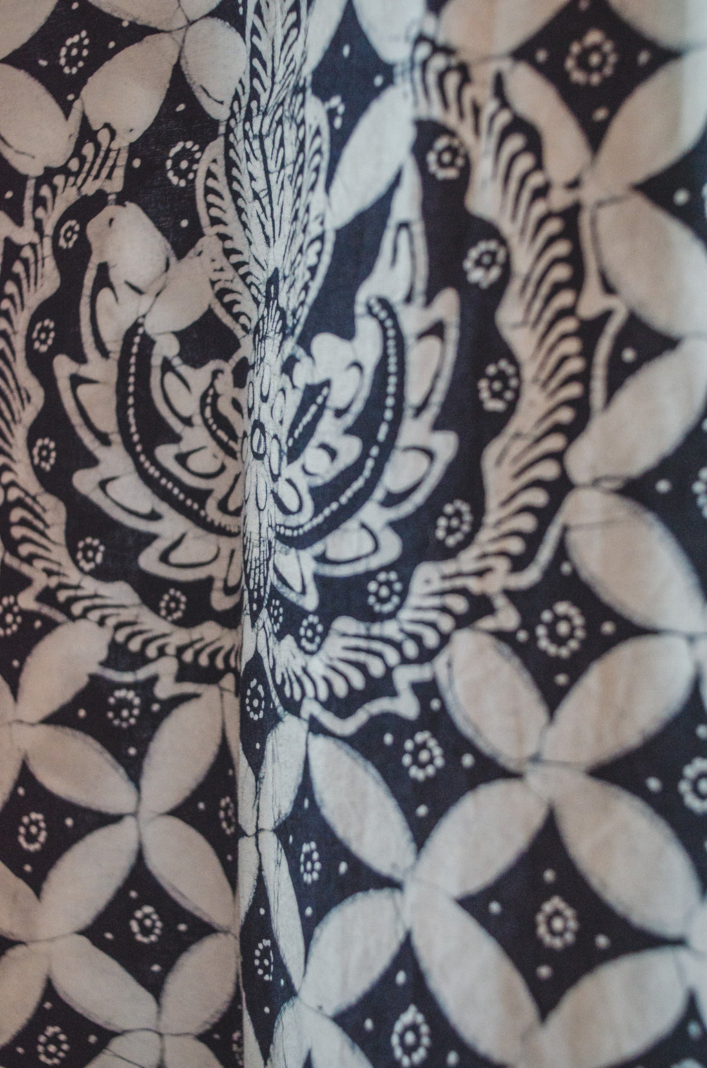 Indigo Kawung Batik Long Sleeve Slim Grandfather Shirt